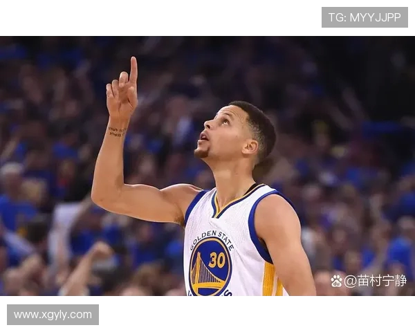 斯蒂芬库里用精准三分与领袖气质重新定义现代篮球时代